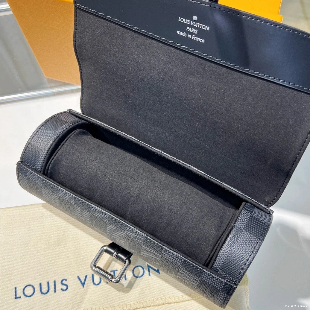 LV CUSTOM CASE WATCH CHECKERED 0809